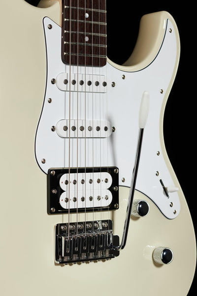 Yamaha Pacifica 112V VWW Guitarra Eléctrica Vintage White 15