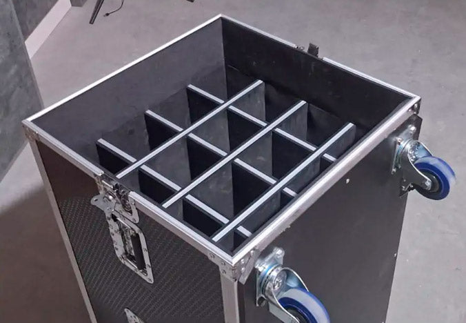 Walkasse WC-MICSTAND16 Flight Case para 16 Soportes de Micrófono con Ruedas 3