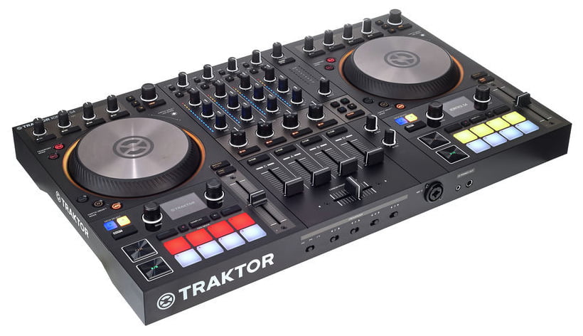 Native Instruments Traktor Kontrol S4 MK3 Controlador DJ 2