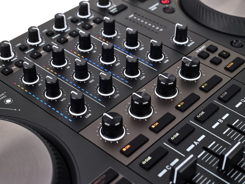 Native Instruments Traktor Kontrol S4 MK3 Controlador DJ 9