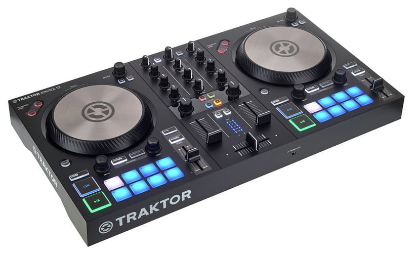 Native Instruments Traktor Kontrol S2 MK3 Controlador DJ 2