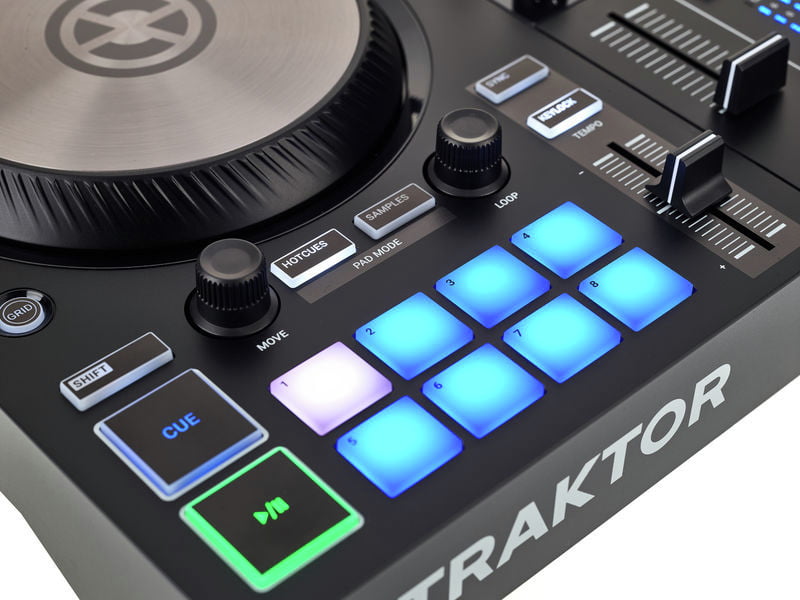 Native Instruments Traktor Kontrol S2 MK3 Controlador DJ 14