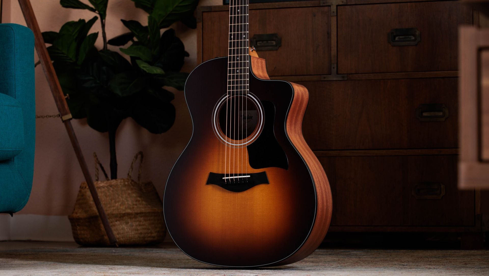 Taylor 114CE SB Guitarra Electroacústica Grand Auditorium Sunburst Top 12