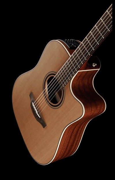 Takamine P3DC Guitarra Electroacústica Dreadnought 15