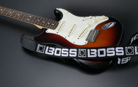 Boss BSM-20 BW Correa Guitarra Nylon Negra con Logo Boss Blanco 2