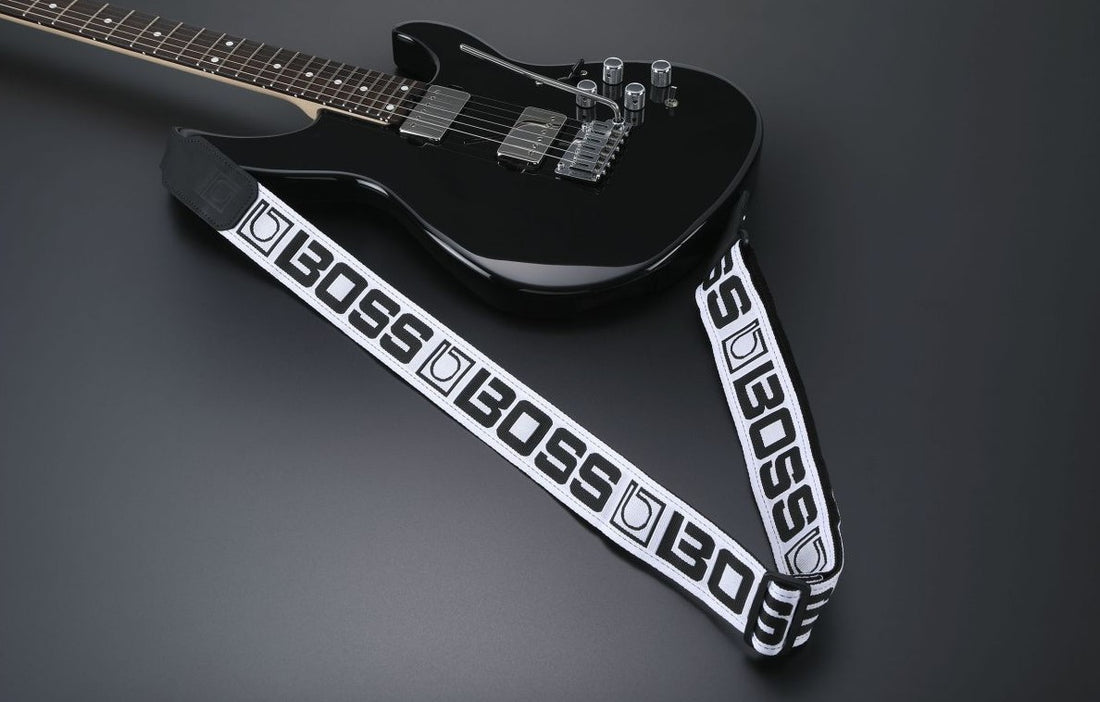 Boss BSM-20 WB Correa Guitarra Nylon Blanca con Logo Boss Negro 2