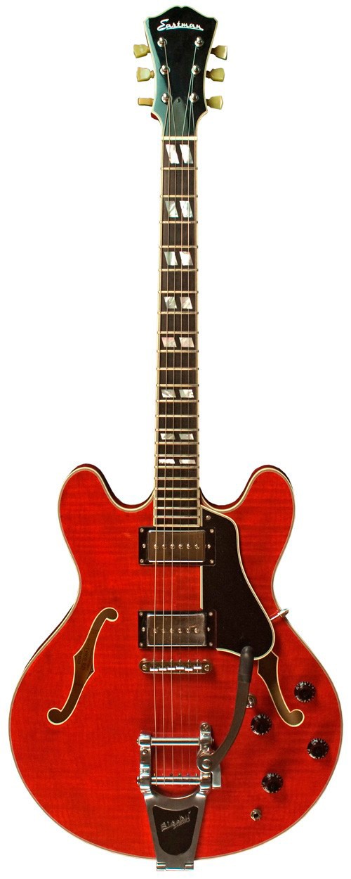 Eastman T486B RD Archtop Thinline Bigsby Guitarra Eléctrica Roja 1