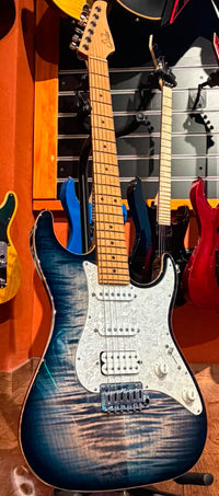 Suhr Standard Plus MN WBB Guitarra Eléctrica Trans Whale Blue Burst 1