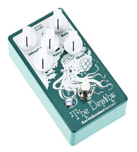 Earthquaker Devices The Depths V2 Pedal Tremolo 4