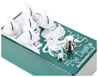 Earthquaker Devices The Depths V2 Pedal Tremolo 9