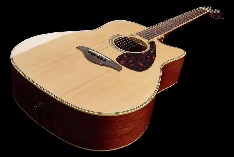 Yamaha FGX820C NT Guitarra Electroacústica Western Natural 9