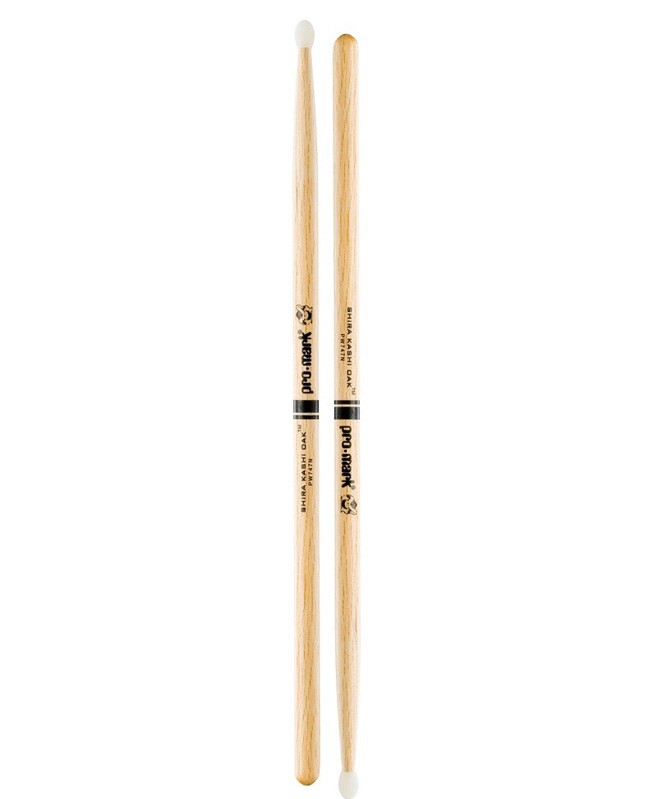 Pro Mark PW747N Classic Attack Shira Kashi Oak Par Baquetas Batería Punta de Nylon 1