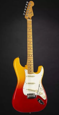 Fender Player Plus Stratocaster MN Guitarra Eléctrica Tequila Sunrise 9