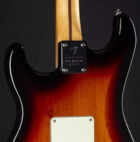 Fender Player Plus Stratocaster HSS MN Guitarra Eléctrica 3 Colores Sunburst 15