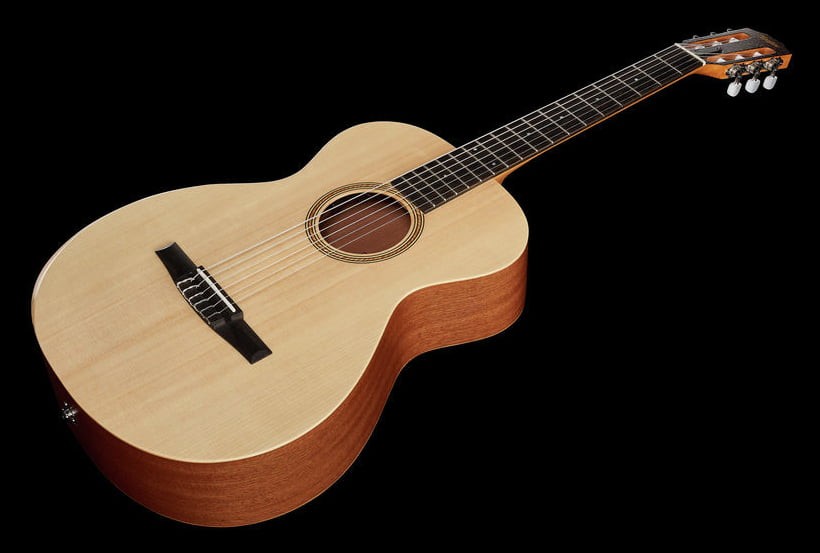 Taylor Academy 12E N Guitarra Electroacústica Nylon Grand Concert 10