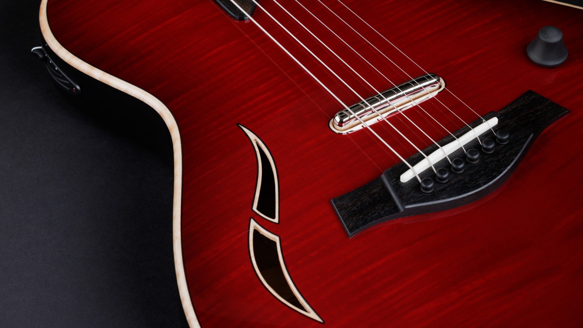 Taylor T5Z Pro CR Guitarra Eléctrica Cayenne Red 6