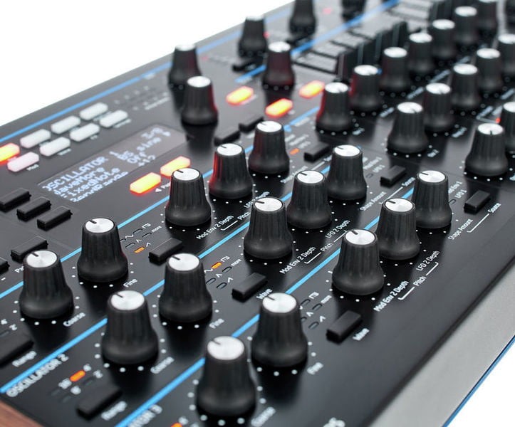 Novation Peak Sintetizador Polifónico 8 Voces 10