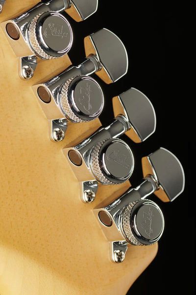 Suhr Classic JM S90 510 3TS Guitarra Eléctrica 3 Tonos Sunburst 17