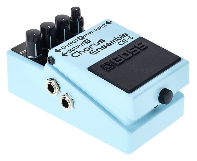 Boss CE5 Chorus Estéreo Pedal 4