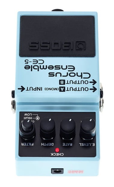 Boss CE5 Chorus Estéreo Pedal 6