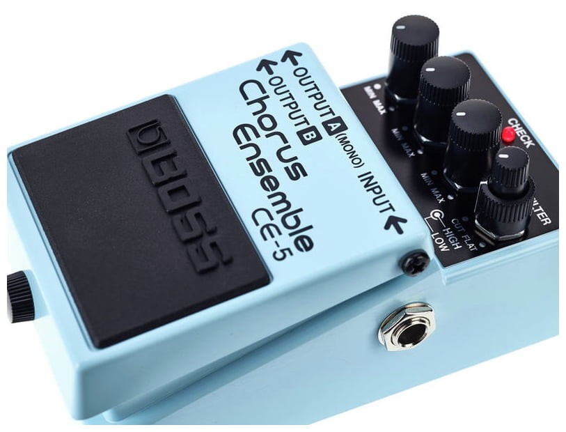 Boss CE5 Chorus Estéreo Pedal 7