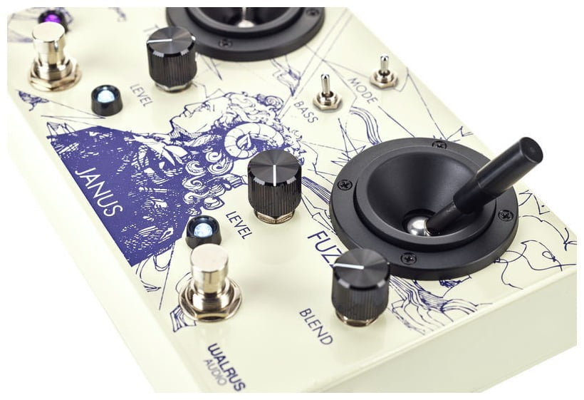 Walrus Janus Pedal Tremolo Fuzz 8