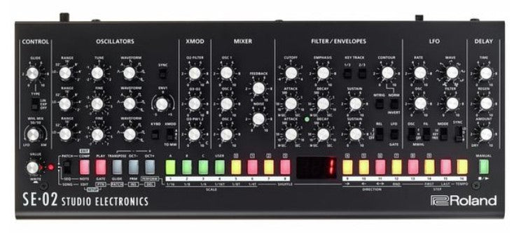 Roland SE 02 Sintetizador Analógico 1