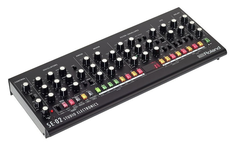 Roland SE 02 Sintetizador Analógico 2