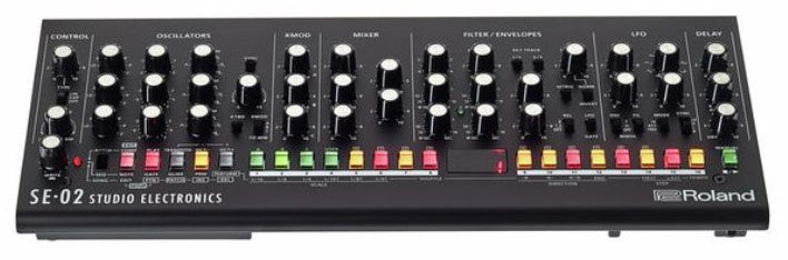 Roland SE 02 Sintetizador Analógico 3