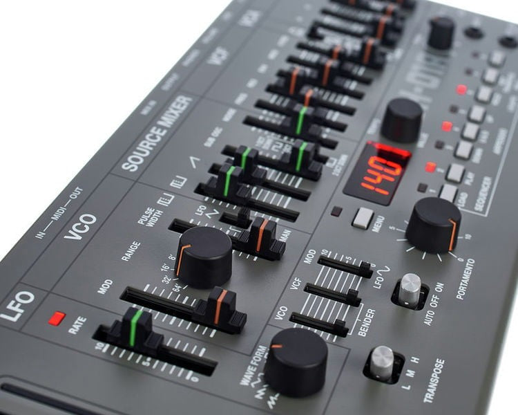 Roland SH01A Módulo Sintetizador 11