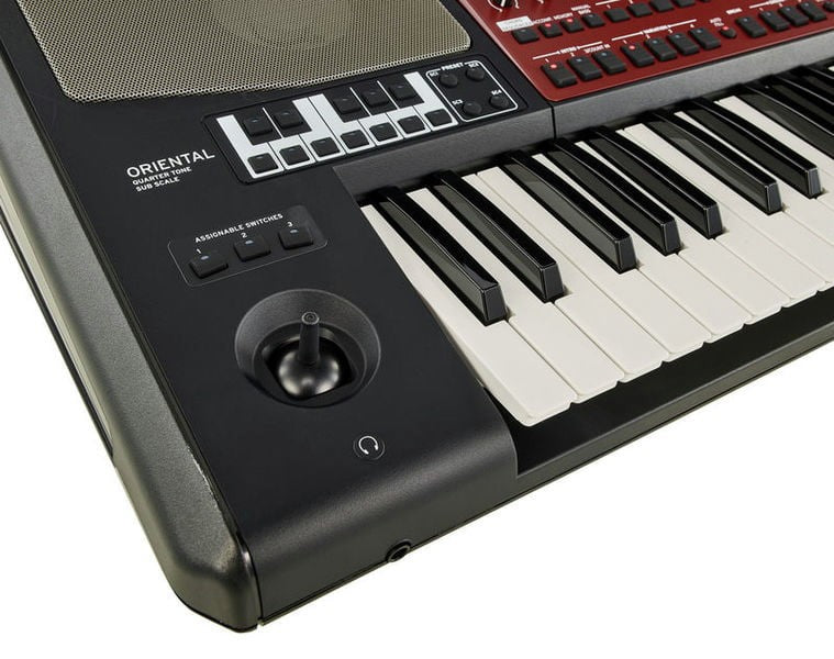 Korg PA700 OR Teclado Interactivo Oriental 9