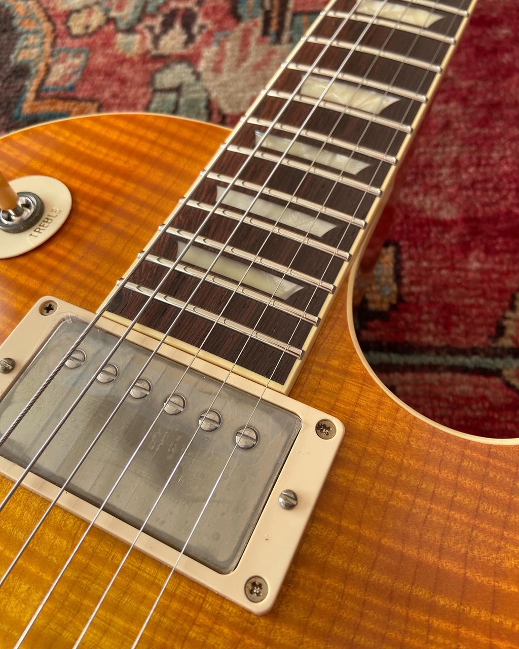 Tokai LS390 Relic HB Guitarra Eléctrica Honey Burst 3