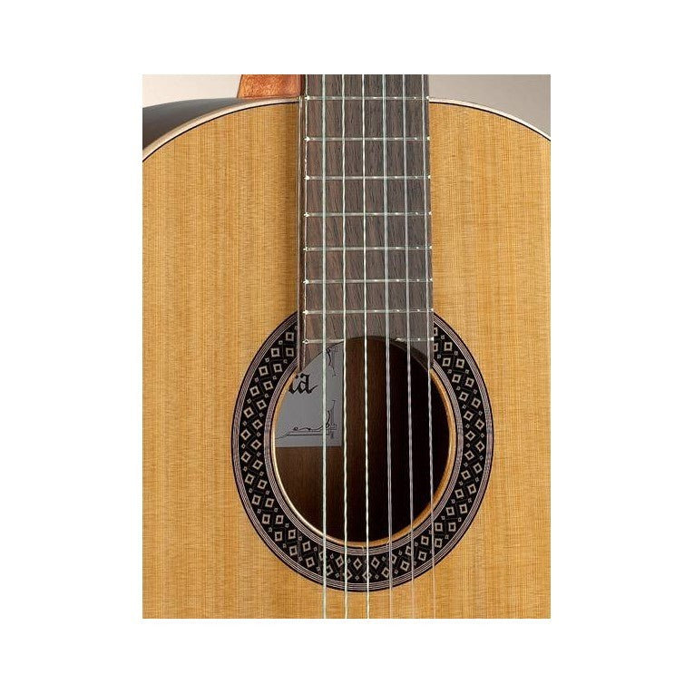 Alhambra 1C 7/8 HT Señorita con Funda Guitarra Española Cedro Brillo 3