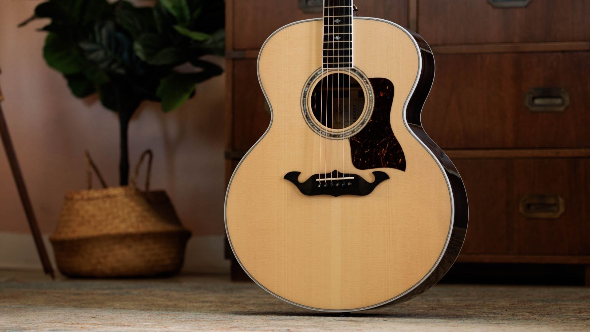 Taylor Legacy 815e Guitarra Electroacústica Jumbo 16