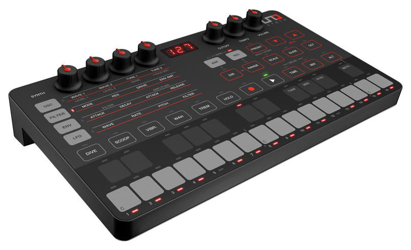 IK Multimedia Uno Synth Teclado Sintetizador Analógico 2