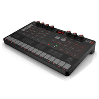 IK Multimedia Uno Synth Teclado Sintetizador Analógico 3