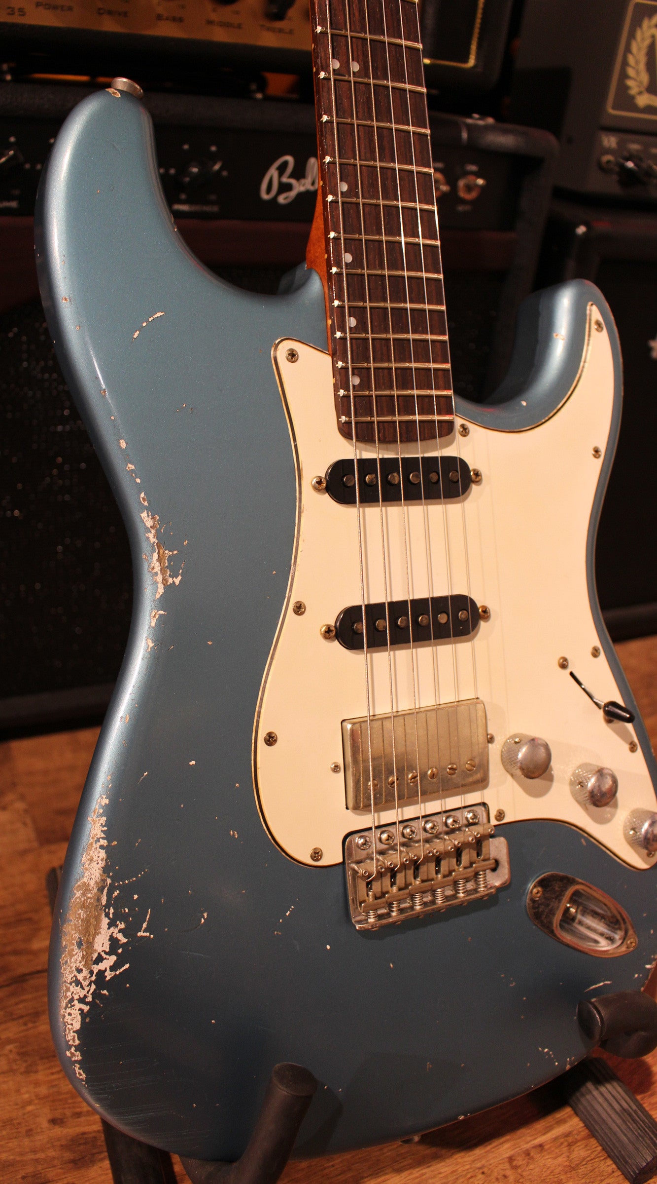 Franchin Guitars Mercury Standard HSS RW Guitarra Eléctrica Lake Placid Blue Metallic Medium Relic 4