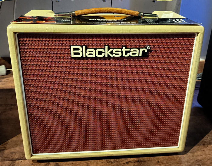 Blackstar Studio 10 6L6 Amplificador Guitarra Crema. Segunda Mano 1