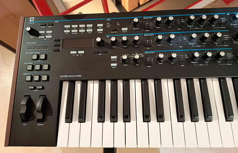 Novation Summit Teclado Sintetizador 61 Teclas. Segunda Mano 2