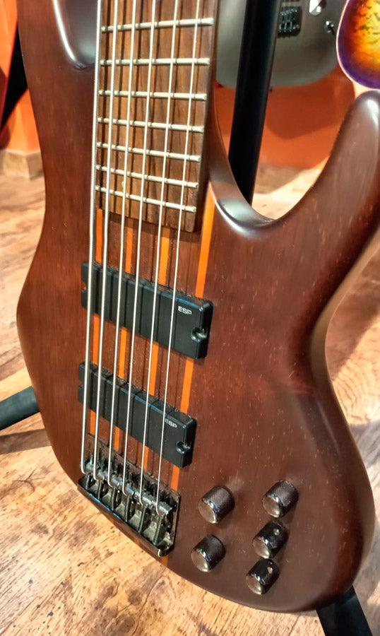 ESP LTD D6 NBS Bajo Eléctrico 6 Cuerdas Natural Burst Satin. Segunda Mano 3