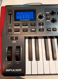 Novation Impulse 25 Teclado Controlador. Segunda Mano 2