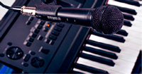 Piano digital Yamaha DGX670 conexión micrófono karaoke