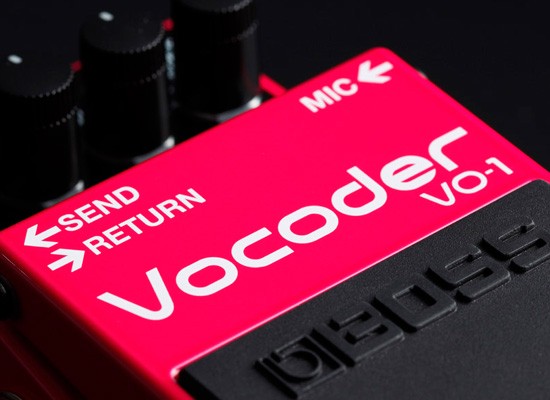 Disponible: Pedal vocoder Boss VO-1
